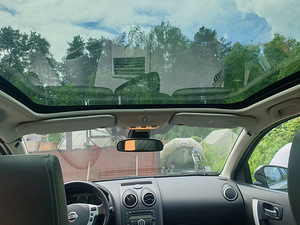 NISSAN QASHQAI (8 foto / 9)