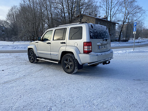 Jeep Cheroke KK (8 foto / 9)