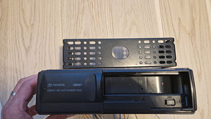 Продается TOYOTA/LEXUS CD-BOX TM0461 (2 фото из 2)