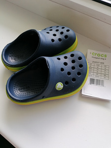 Crocs новые сандалии C5