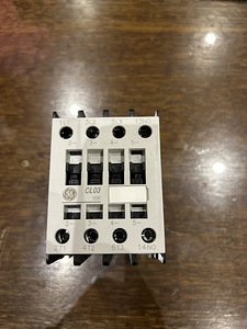 Kontaktor (1 foto / 2)
