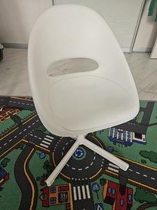 Детский стул с ikea (2 фото из 2)