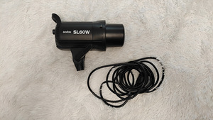 Godox SL60W LED Video Light (1 foto / 2)