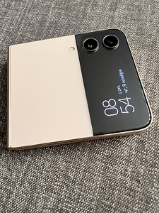 Samsung Galaxy Z Flip 4 5G-128GB Pink Gold (2 foto / 8)