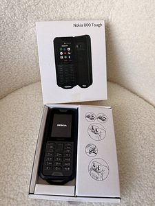 Nokia 800 Tough (2 foto / 4)