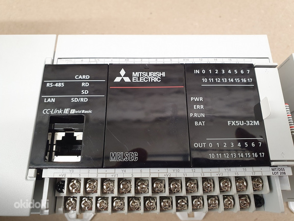 PLC kontroller MITSUBISHI ELECTRIC FX5U-32MT/DSS + HMI
