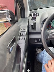 Toyota Corolla Verso (10 foto / 12)