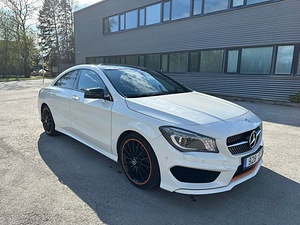 Mercedes-Benz CLA 200 (1 foto / 2)