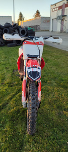 Honda CRF 450 (2 foto / 8)