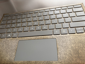Surface Pro клавиатура type cover (1 фото из 1)