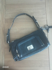 Сумочка Guess (1 фото из 2)