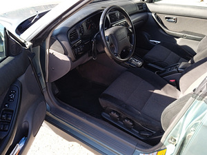 Subaru Legacy Outback (8 фото из 10)