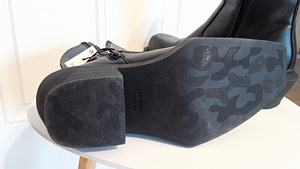 Naiste kingad BERSHKA (9 foto / 10)