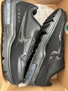 Новые кроссовки Nike Airmax для мужчин