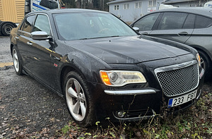 Chrysler 300C (2 фото из 7)