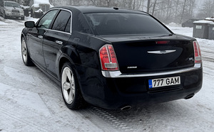 Chrysler (4 фото из 7)