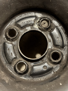 Диски Шины 195/60 R15 Hankook (8 фото из 8)