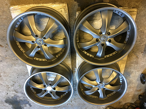 Porsche Cayenne/ VW Touareg/ Audi Q7 R22" литые диски (2 фото из 10)