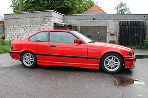 BMW E36 316 2.8 R6 142kv. (9 foto / 15)
