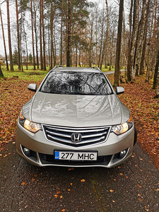 Honda accord 2009 universal (3 foto / 5)