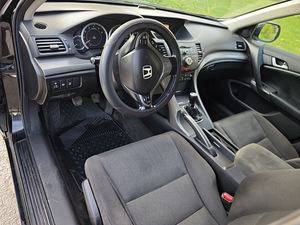 Honda accord (3 foto / 5)