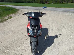Aprilia SR70R Airsal Racing Roller / Mopeed (5 foto / 5)