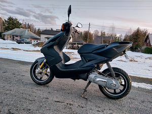 Yamaha Aerox 70cc 2011a Roller / Mopeed (2 foto / 7)