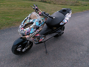 Yamaha Aerox 50cc 2004a Roller / Mopeed (4 foto / 7)