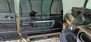 Mb Viano tagaluuk (2 foto / 2)