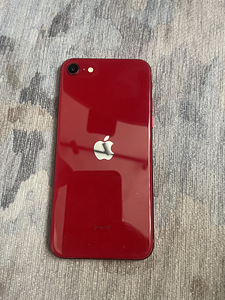 iPhone se 2022 (2 фото из 4)