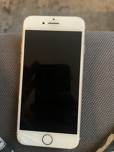 iPhone 8 (1 фото из 5)