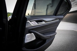 BMW M550D xDrive (7 foto / 15)