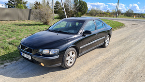 Volvo s60 (1 фото из 11)