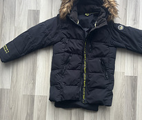 Luhta зимняя куртка на мальчика р.146