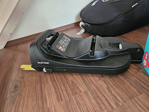 Maxi-Cosi CabrioFix i-Size turvahäll + ISOFIX alus (5 foto / 5)