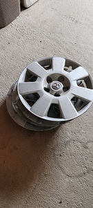 Toyota ilukilbid, 15" (1 foto / 1)