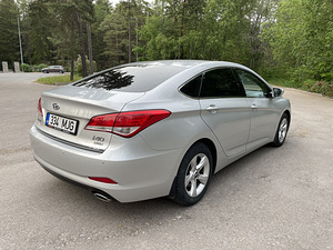 Hyundai i40 1.7 100kw automaat (3 foto / 10)