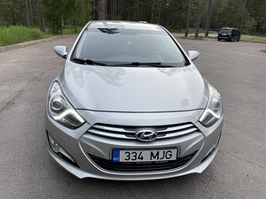 Hyundai i40 1.7 100kw automaat (6 foto / 10)
