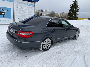Mercedes-Benz E 250 Avantgarde 2.1 150kw w212 (7 foto / 12)