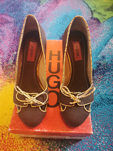 Hugo Boss kingad s. 36 (1 foto / 3)