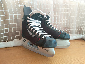 Laste jäähoki uisud Jofa j30 (1 foto / 3)