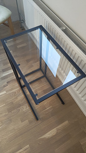 Ikea прикроватный столик (2 фото из 3)