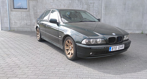 BMW 530d (1 фото из 8)