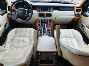 Land Rover Range Rover 4.4 V8 210KW 2005a (9 foto / 14)