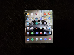 SAMSUNG GALAXY Z FOLD 4 (1 foto / 5)