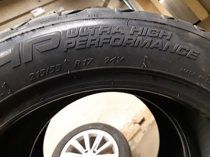 Kormoran UHP 215/55 R17 94V (7 foto / 7)