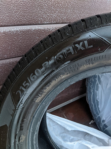 Barum Bravuris 5HM 215/60 R16 шины 6mm (2 фото из 4)