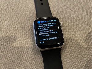 Apple watch 4 40mm (2 фото из 3)