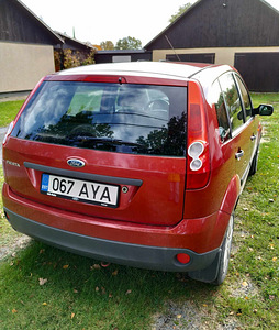 Ford Fiesta 1.3l 2006a (2 foto / 6)