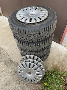 Volkswagen T5 - 215/65/16 (1 foto / 3)